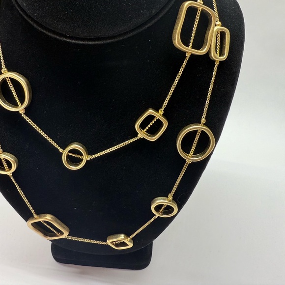 Vintage Gold-Tone Y2K Geometric Necklace and Earring Set - Picture 6 of 13